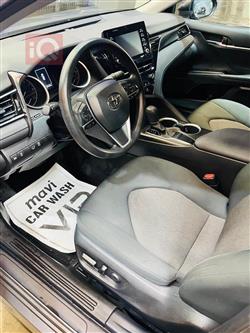 تۆیۆتا کامری